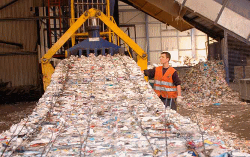 Entreprise de recyclage Paprec à Arles (© Photo Région PACA / Roux Lionnel)